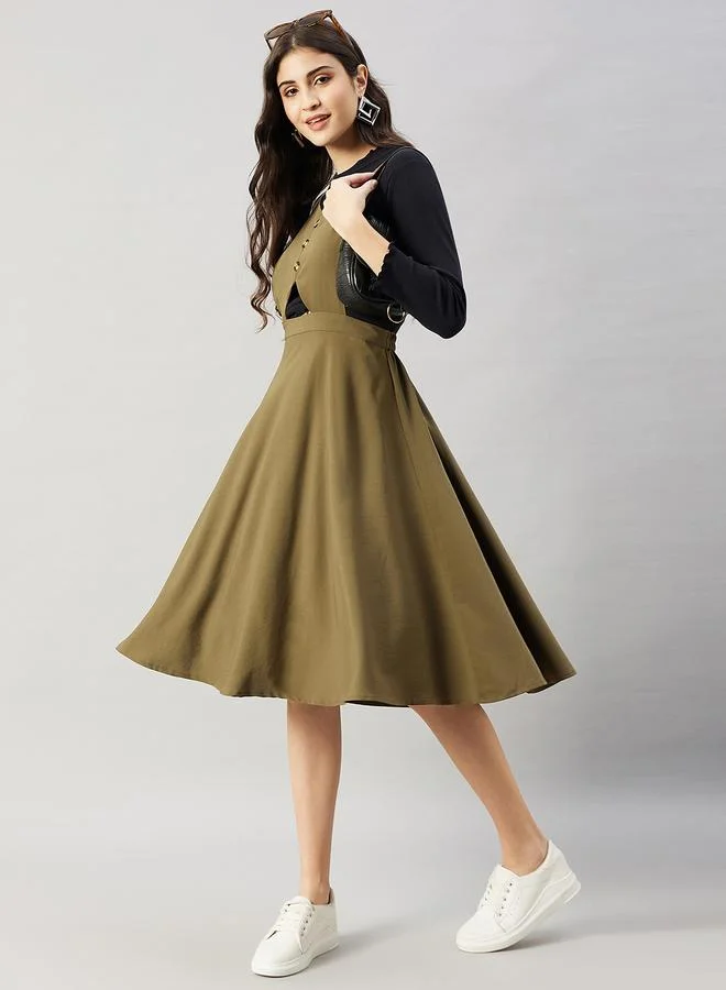 WineRed Women Green Pinafore Flared Knee-Length Dress